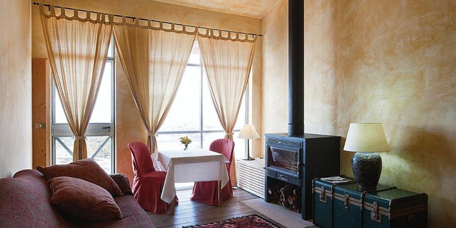 L'Isola Di Rosa - Relais & Hotel Di Charme Черветере Экстерьер фото